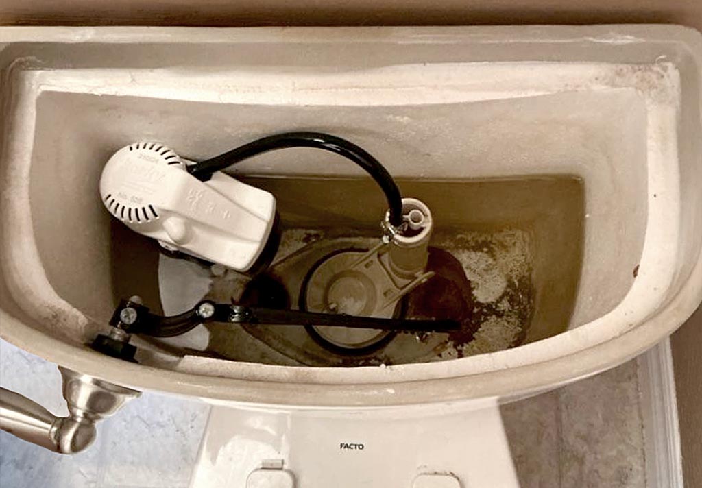 How Plumbing Now Fixed a Non-Flushing Toilet for a Hunt Club Park, Ontario Homeowner
