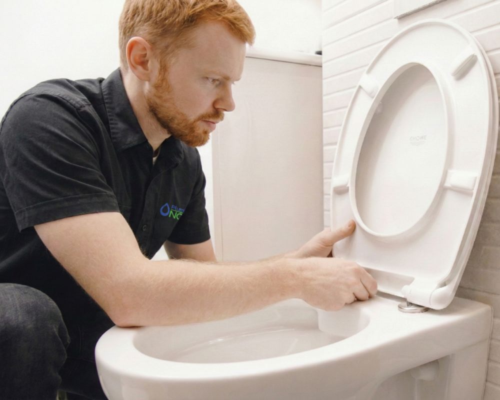 Toilet plumber installation